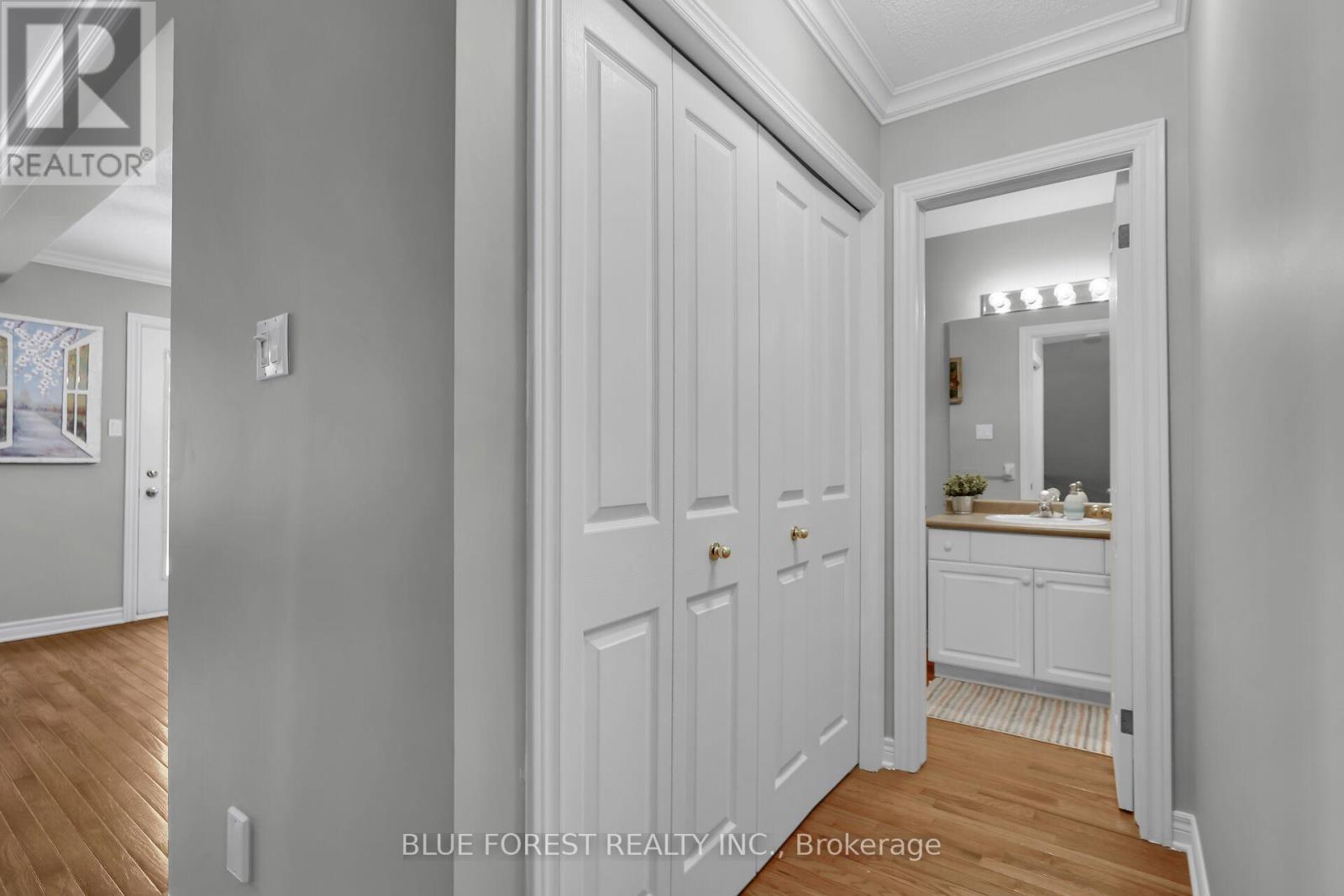 3 - 410 Ambleside Drive, London North (North A), Ontario  N6G 4Y3 - Photo 8 - X12854860