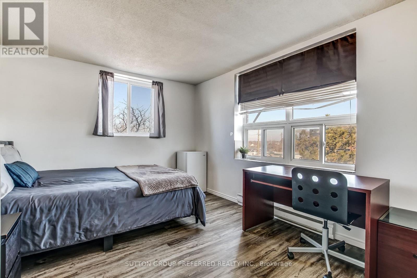 402 - 626 First Street, London East (East H), Ontario  N5V 2A2 - Photo 9 - X12854864