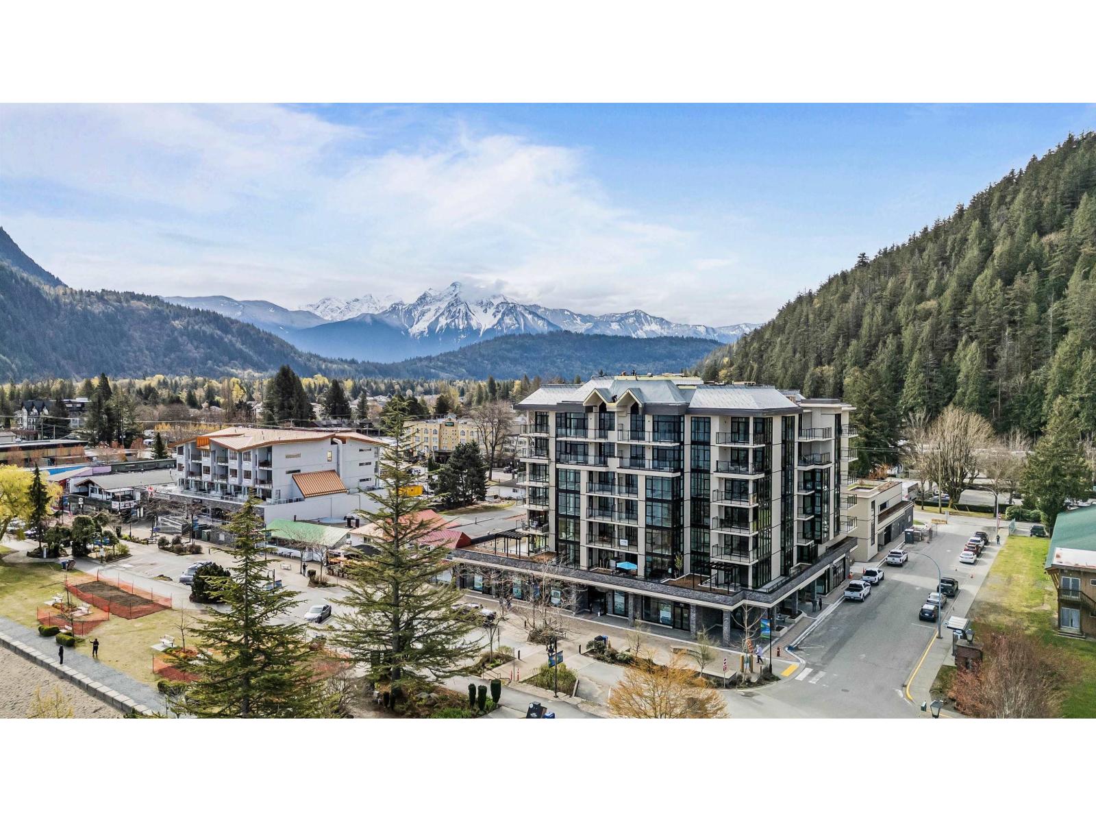 608 120 ESPLANADE AVENUE|Harrison Hot Springs, Harrison Hot Springs, British Columbia