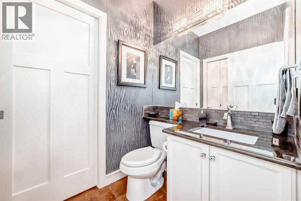 41 Bridle Estates Manor Sw, Calgary, Alberta  T2Y 5A7 - Photo 24 - A2286004