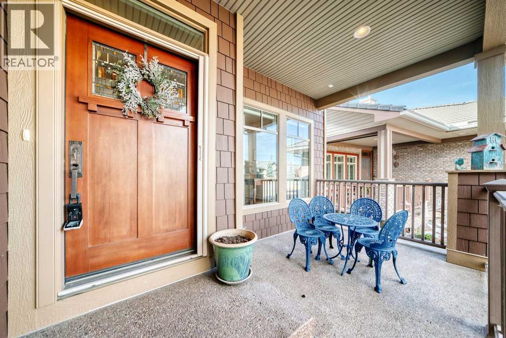 41 Bridle Estates Manor Sw, Calgary, Alberta  T2Y 5A7 - Photo 3 - A2286004