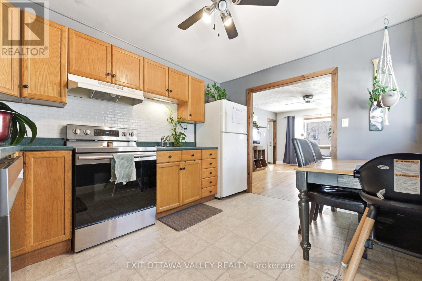 13 Spruce Crescent, Deep River, Ontario  K0J 1P0 - Photo 13 - X12854830