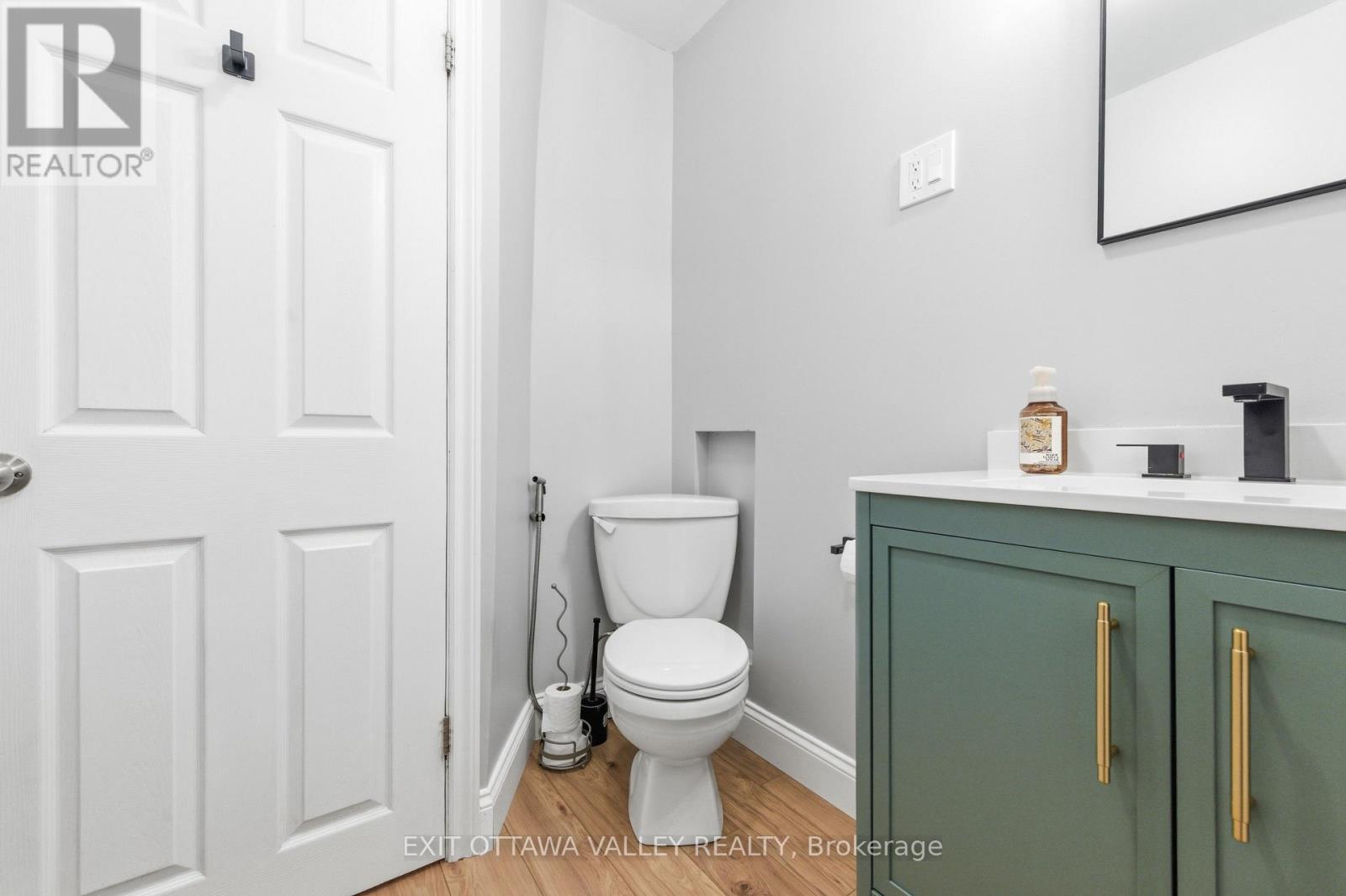 13 Spruce Crescent, Deep River, Ontario  K0J 1P0 - Photo 17 - X12854830