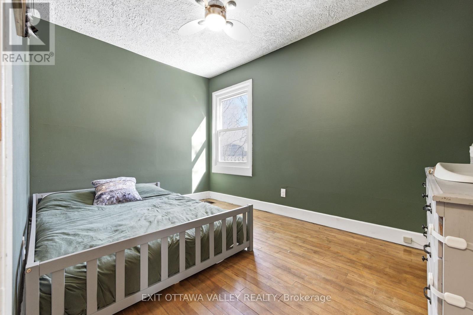 13 Spruce Crescent, Deep River, Ontario  K0J 1P0 - Photo 18 - X12854830