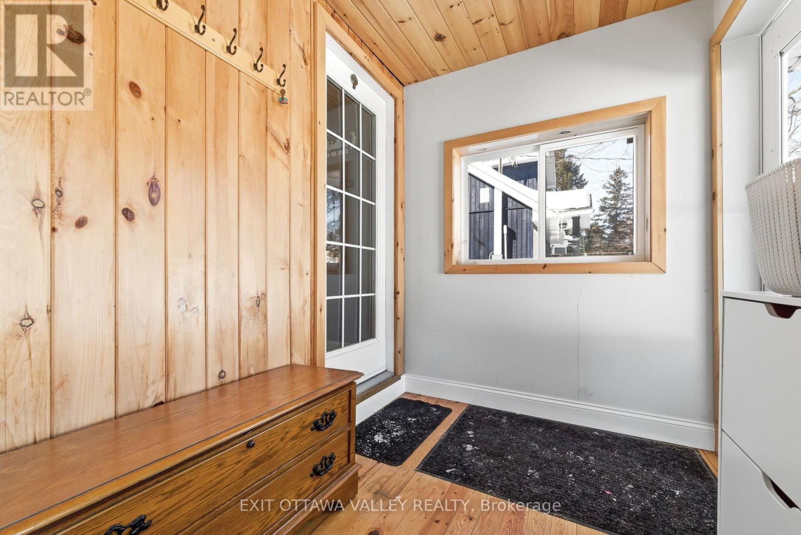 13 Spruce Crescent, Deep River, Ontario  K0J 1P0 - Photo 3 - X12854830