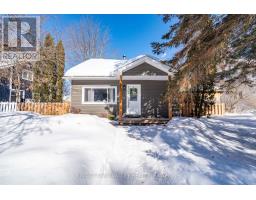 13 SPRUCE CRESCENT, Deep River, Ontario