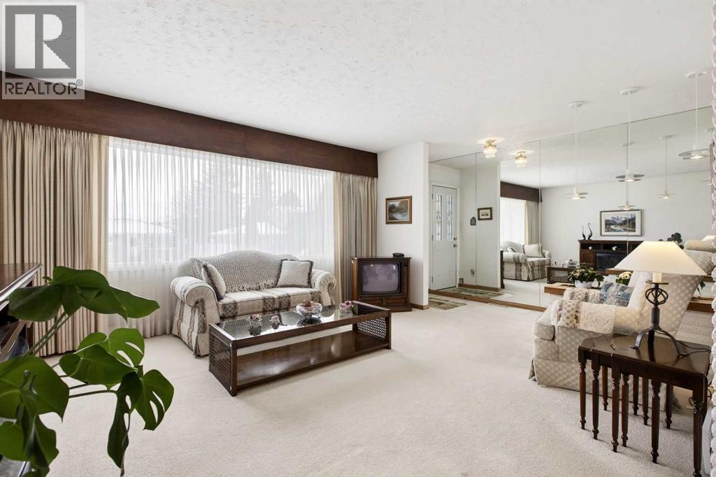 8011 5 Street Sw, Calgary, Alberta  T2V 1C4 - Photo 6 - A2288226