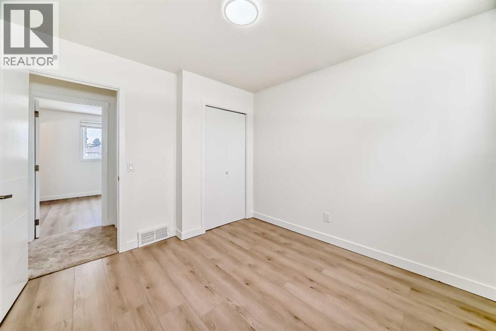 532 Rundleridge Drive Ne, Calgary, Alberta  T1Y 2K7 - Photo 28 - A2289885