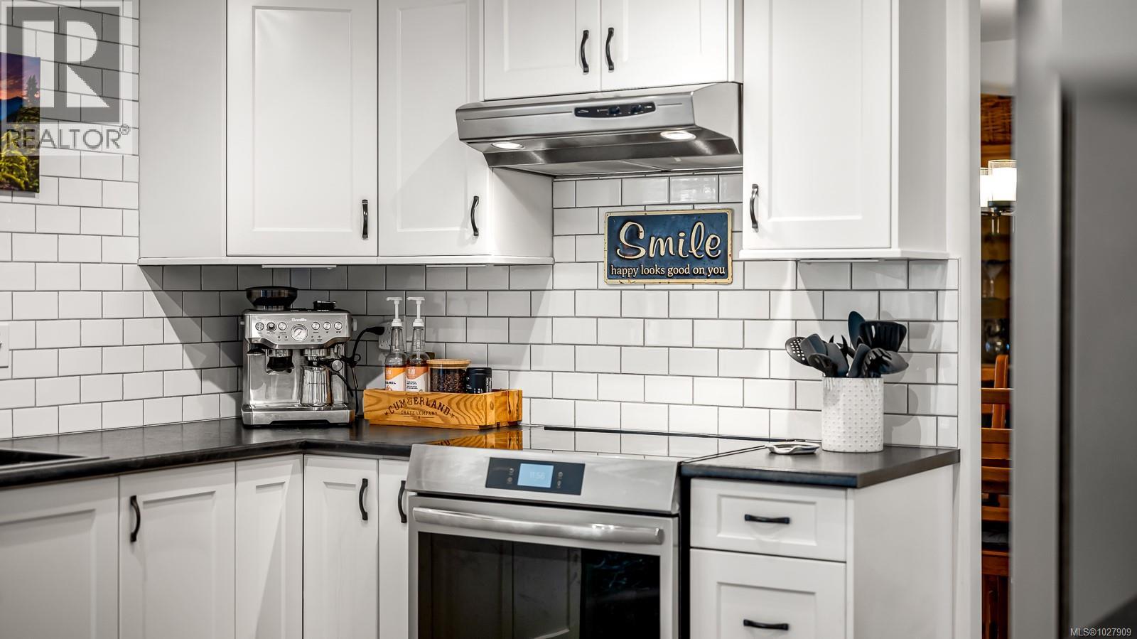 502 Deerwood Pl, Comox, British Columbia  V9M 4G3 - Photo 17 - 1027909