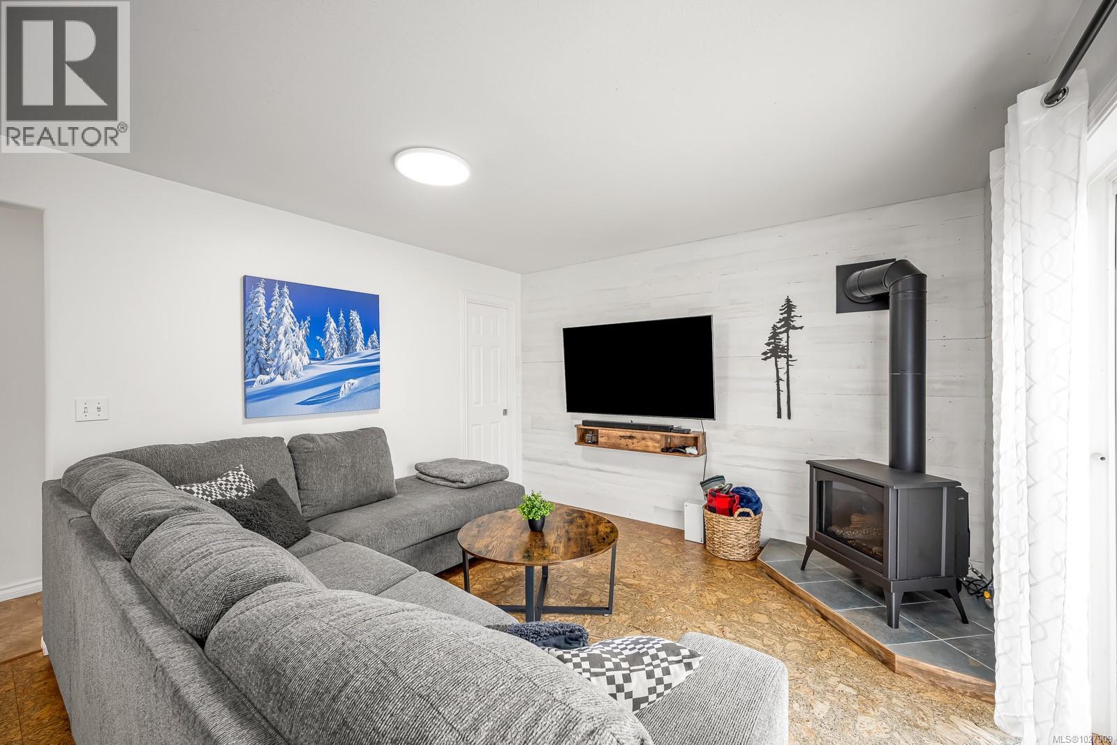 502 Deerwood Pl, Comox, British Columbia  V9M 4G3 - Photo 4 - 1027909