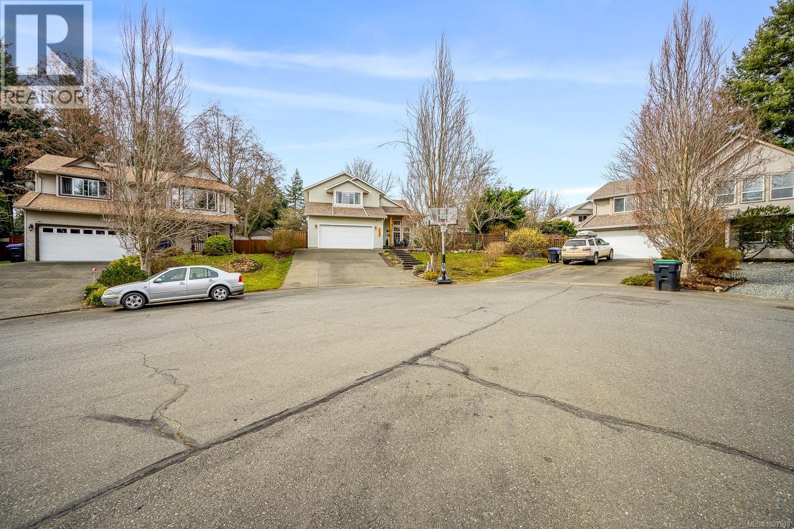 502 Deerwood Pl, Comox, British Columbia  V9M 4G3 - Photo 72 - 1027909