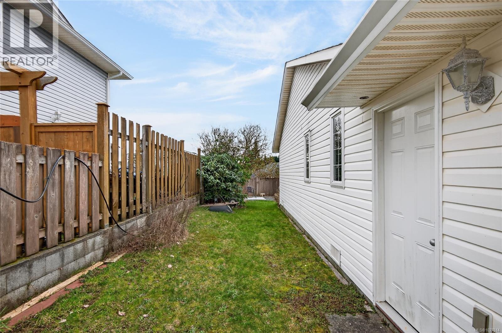 755 Kit Cres, Campbell River, British Columbia  V9H 1P6 - Photo 25 - 1027514