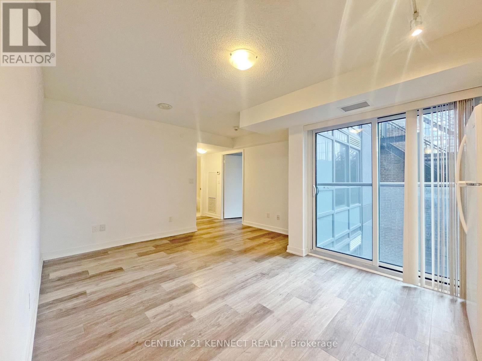 602r - 231 College Street, Toronto, Ontario  M5T 1R4 - Photo 6 - C12732430