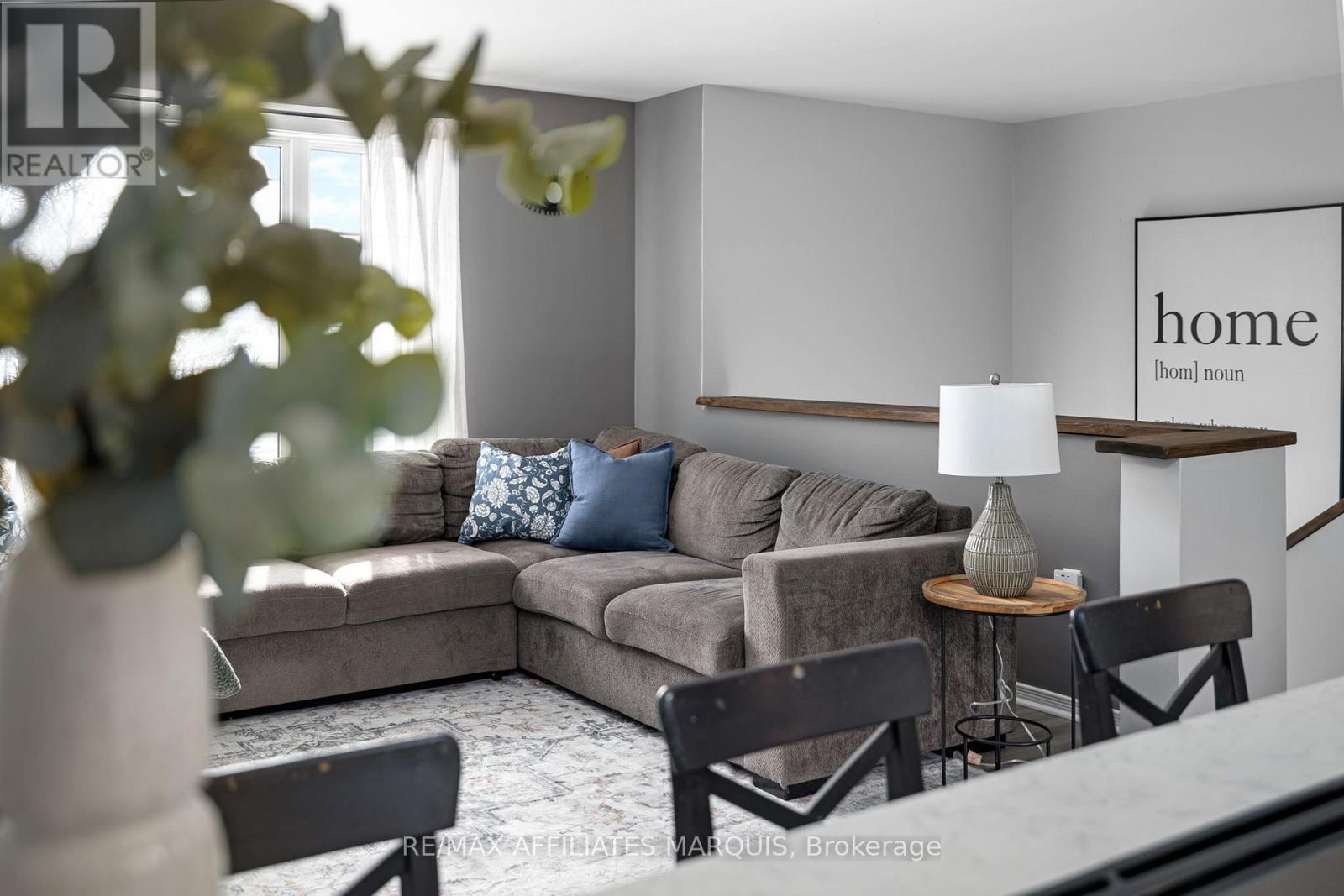 156 Duncan Street, Drummond/north Elmsley, Ontario  K7A 4S4 - Photo 6 - X12854654