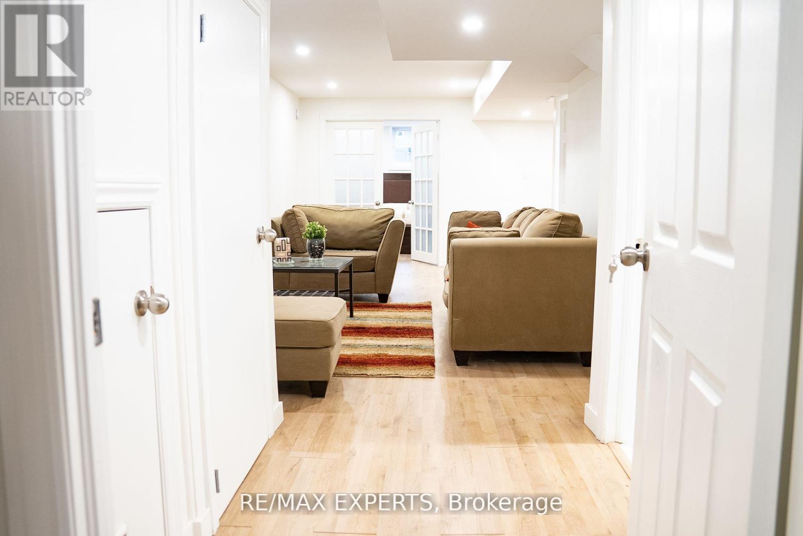 19 Shelbourne Drive, Vaughan (Vellore Village), Ontario  L4H 0K6 - Photo 33 - N12854166