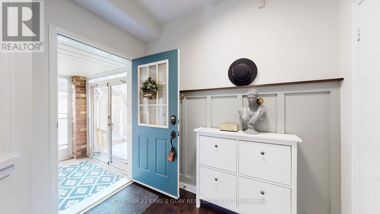 92 Canterfield Close, Markham (Markville), Ontario  L3P 7W1 - Photo 3 - N12854256