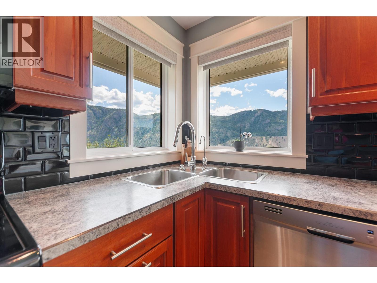4400 Mclean Creek Road Unit# 137, Okanagan Falls, British Columbia  V0H 1R6 - Photo 6 - 10378352