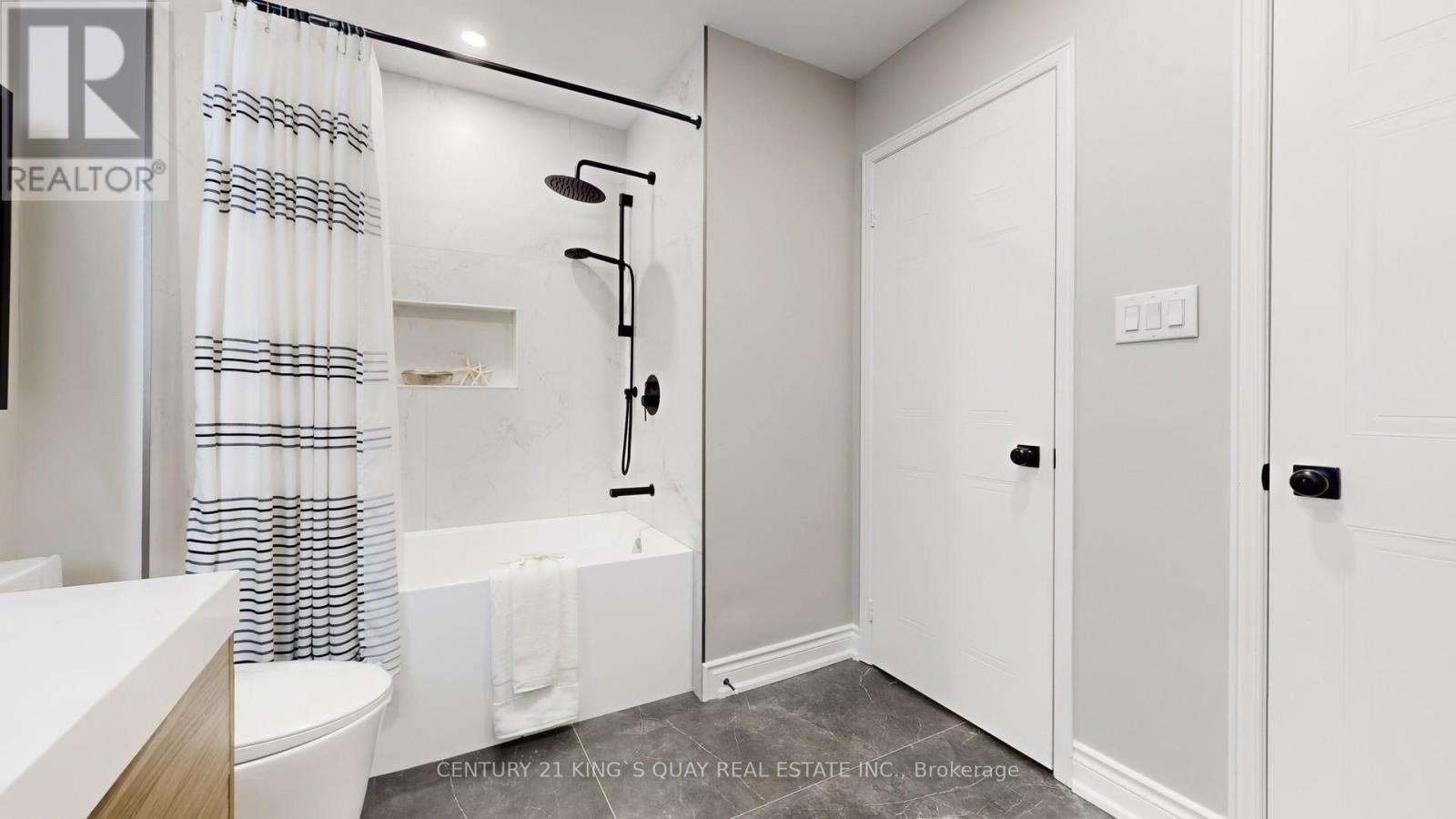 92 Canterfield Close, Markham (Markville), Ontario  L3P 7W1 - Photo 45 - N12854256