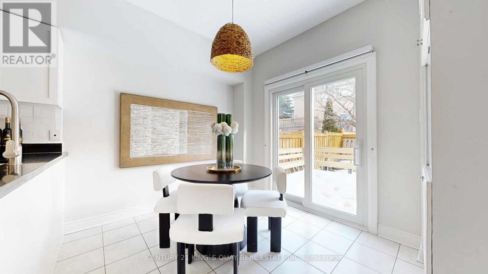 92 Canterfield Close, Markham (Markville), Ontario  L3P 7W1 - Photo 19 - N12854256