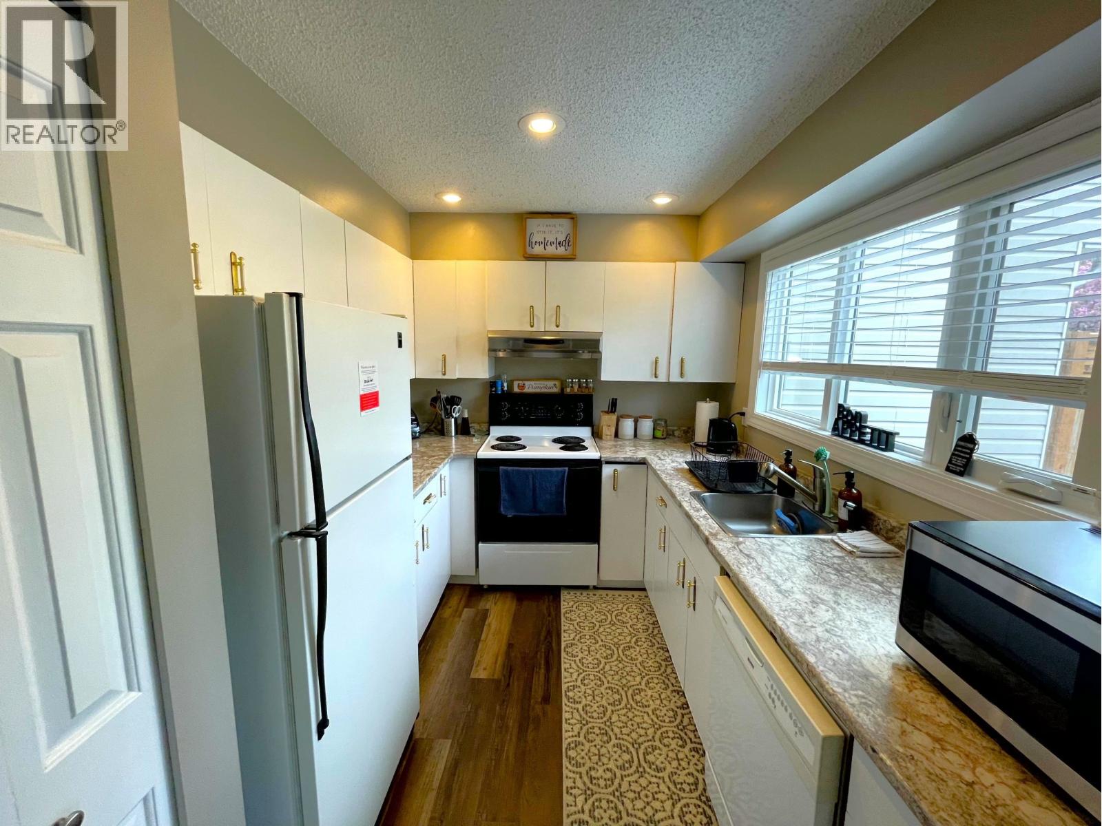 9102 112 Avenue, Fort St. John, British Columbia  V1J 5H8 - Photo 11 - R3096287