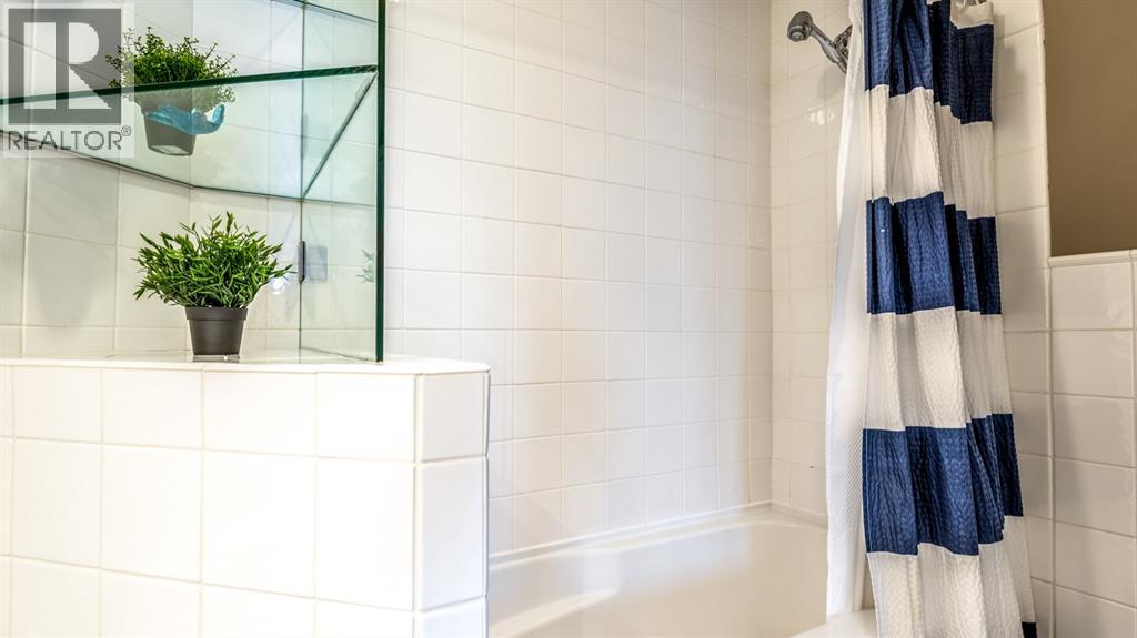 904 Patterson View Sw, Calgary, Alberta  T3H 3J9 - Photo 26 - A2290478