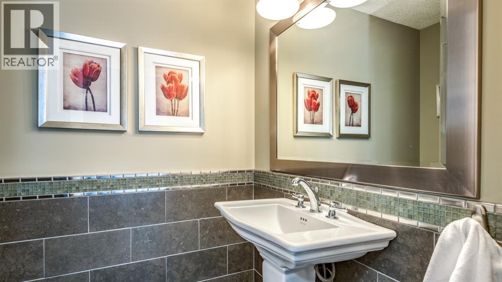 904 Patterson View Sw, Calgary, Alberta  T3H 3J9 - Photo 19 - A2290478