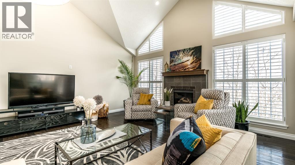 904 Patterson View Sw, Calgary, Alberta  T3H 3J9 - Photo 3 - A2290478