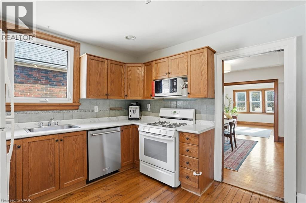 256 Stanley Avenue, Hamilton, Ontario  L8P 2L6 - Photo 11 - 40810169