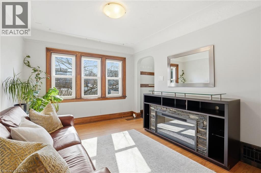 256 Stanley Avenue, Hamilton, Ontario  L8P 2L6 - Photo 4 - 40810169