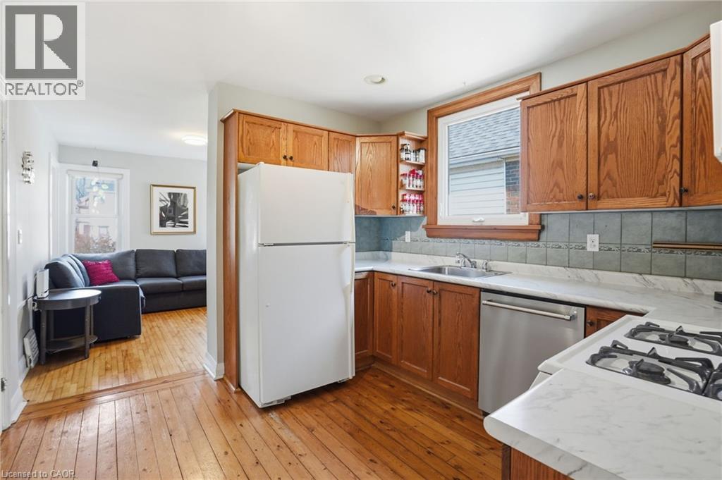 256 Stanley Avenue, Hamilton, Ontario  L8P 2L6 - Photo 9 - 40810169