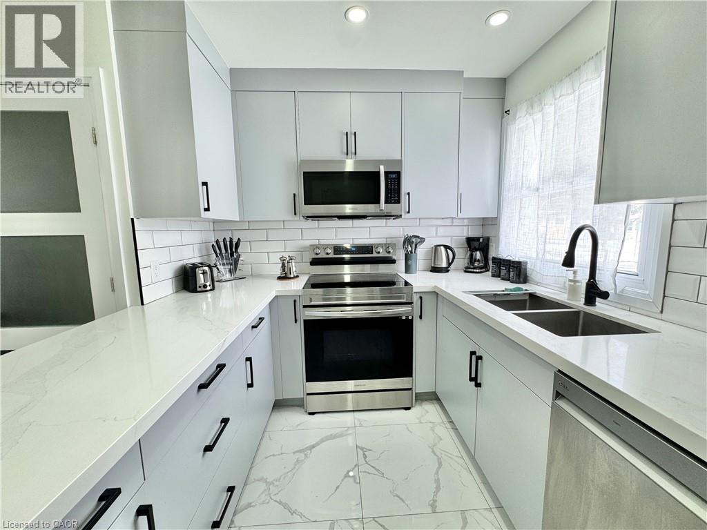 138 Jansen Avenue, Kitchener, Ontario  N2A 2L7 - Photo 6 - 40809907