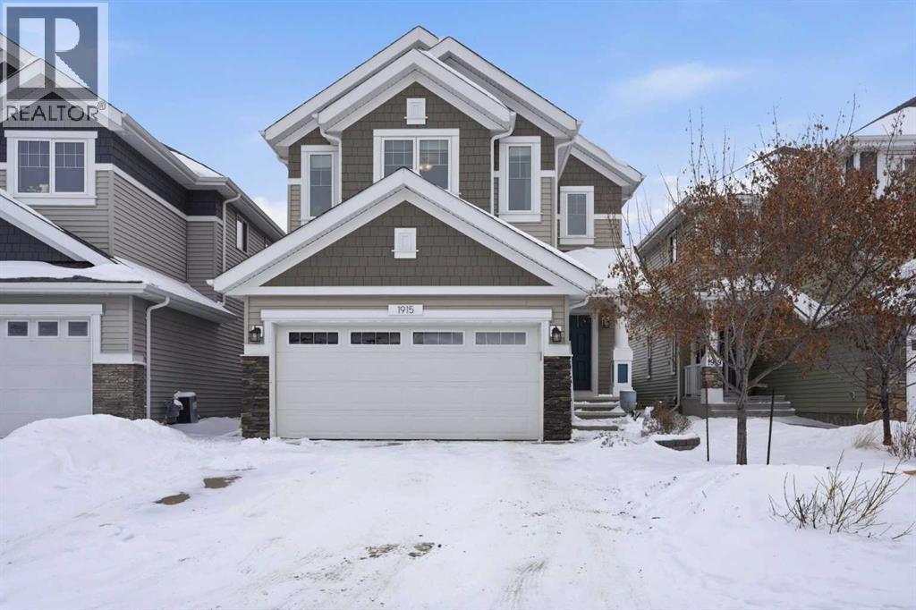 1915 77 Street SW, Edmonton, Alberta