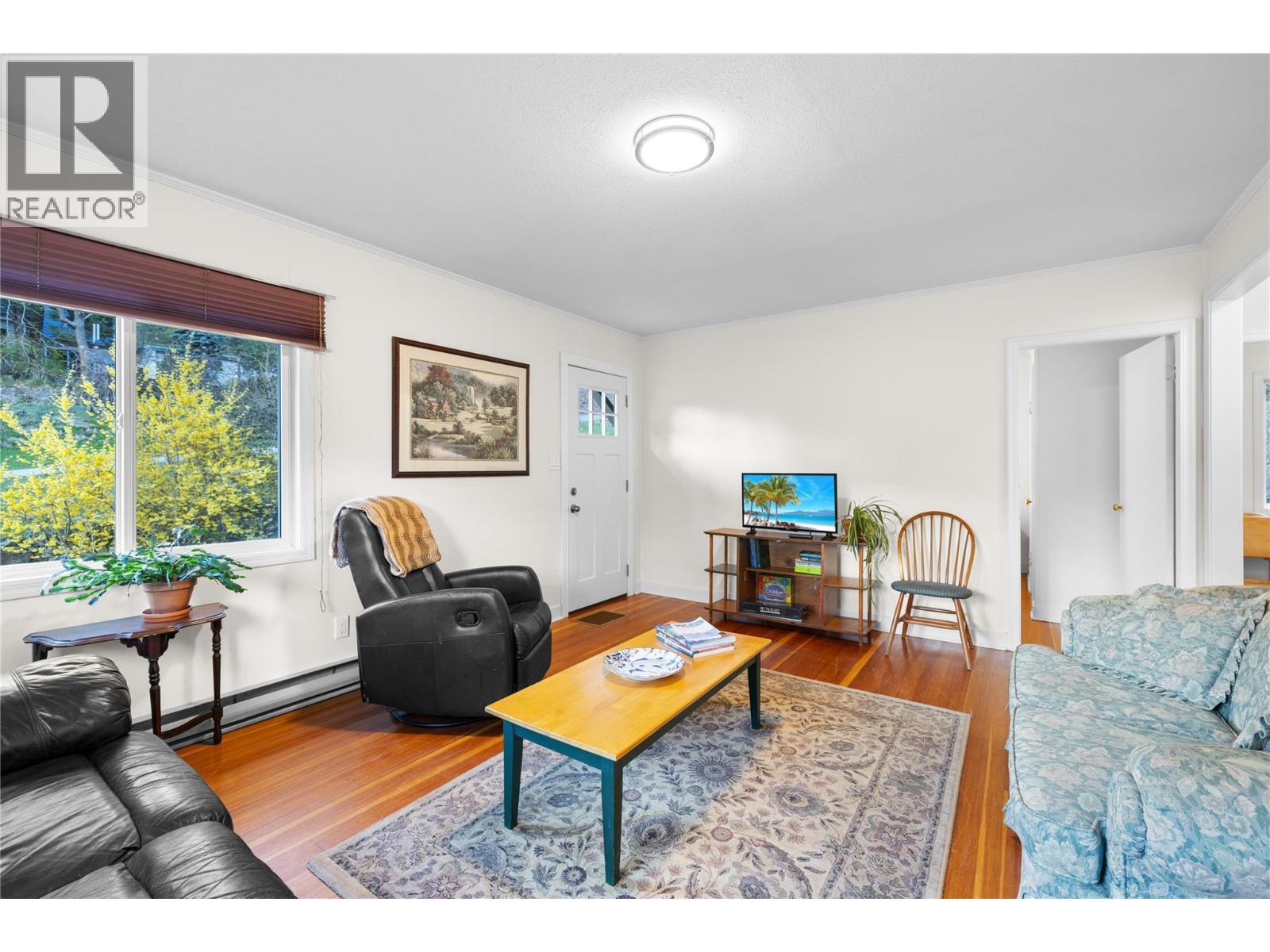 321 Golf View Street, Riondel, British Columbia  V0B 2B0 - Photo 8 - 10378343