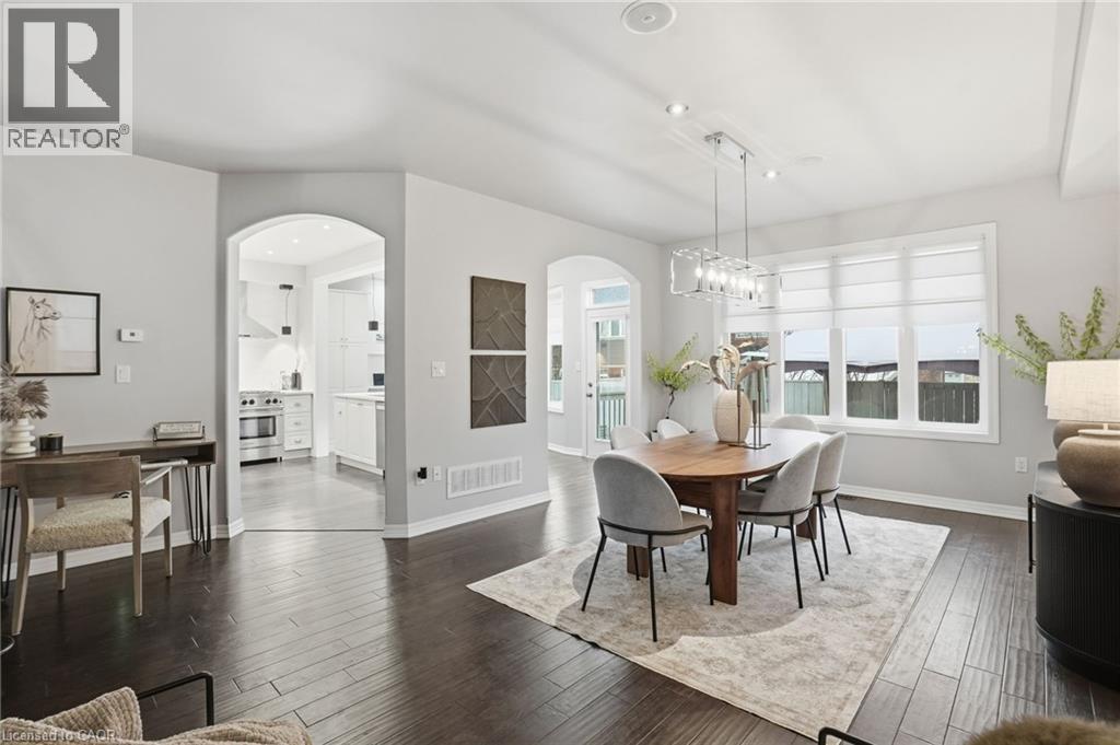 241 Montreal Circle, Stoney Creek, Ontario  L8E 0C6 - Photo 2 - 40806772