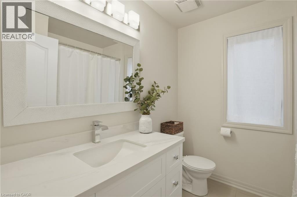 241 Montreal Circle, Stoney Creek, Ontario  L8E 0C6 - Photo 31 - 40806772