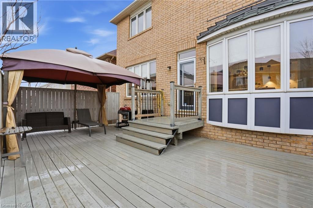 241 Montreal Circle, Stoney Creek, Ontario  L8E 0C6 - Photo 38 - 40806772