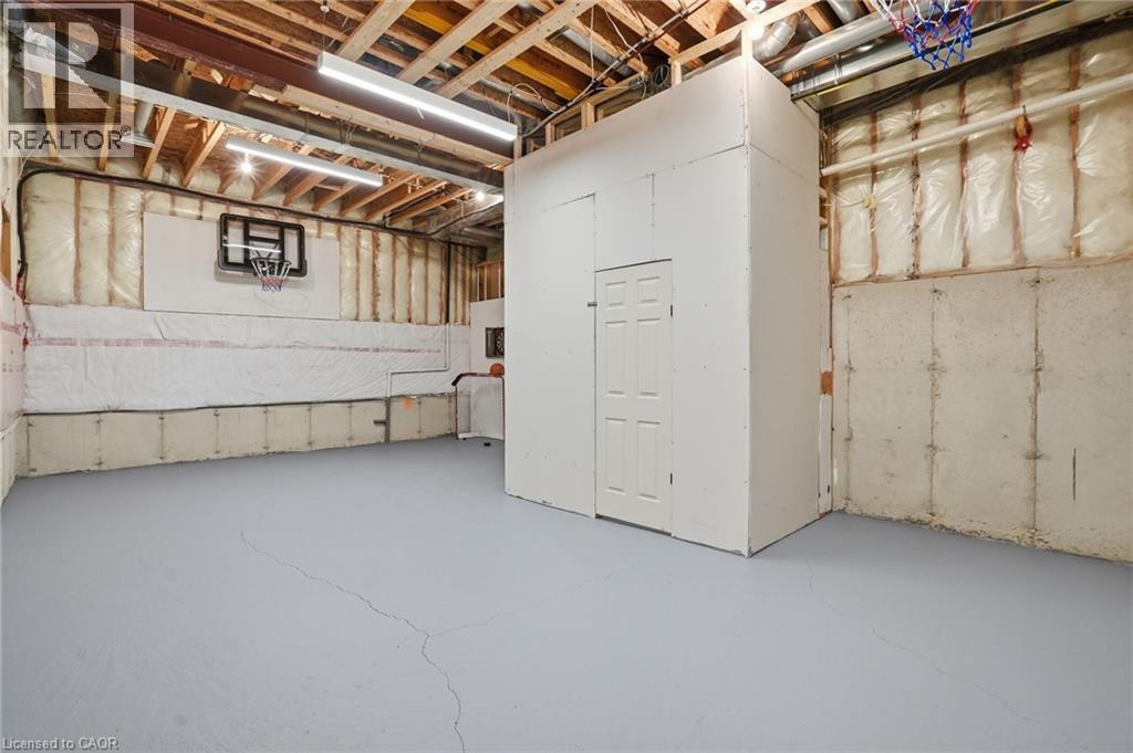 241 Montreal Circle, Stoney Creek, Ontario  L8E 0C6 - Photo 45 - 40806772