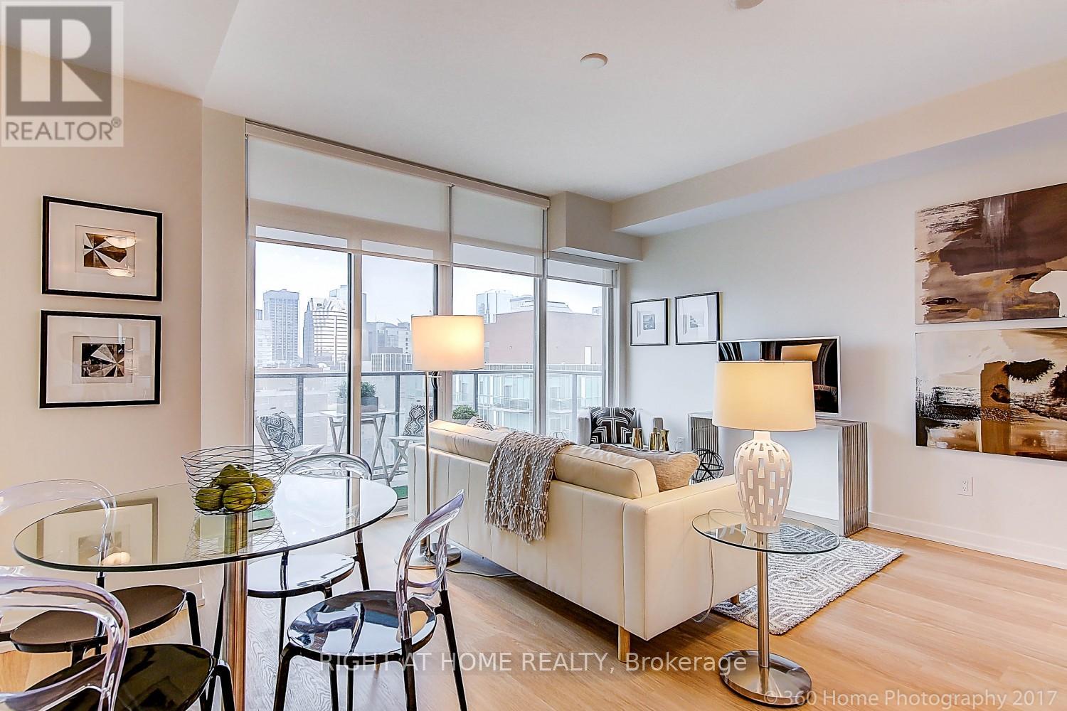 1613 - 105 George Street, Toronto, Ontario  M5A 2N4 - Photo 13 - C12854892