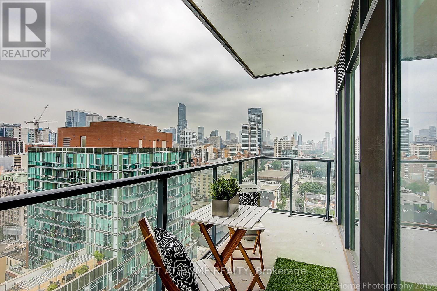 1613 - 105 George Street, Toronto, Ontario  M5A 2N4 - Photo 23 - C12854892