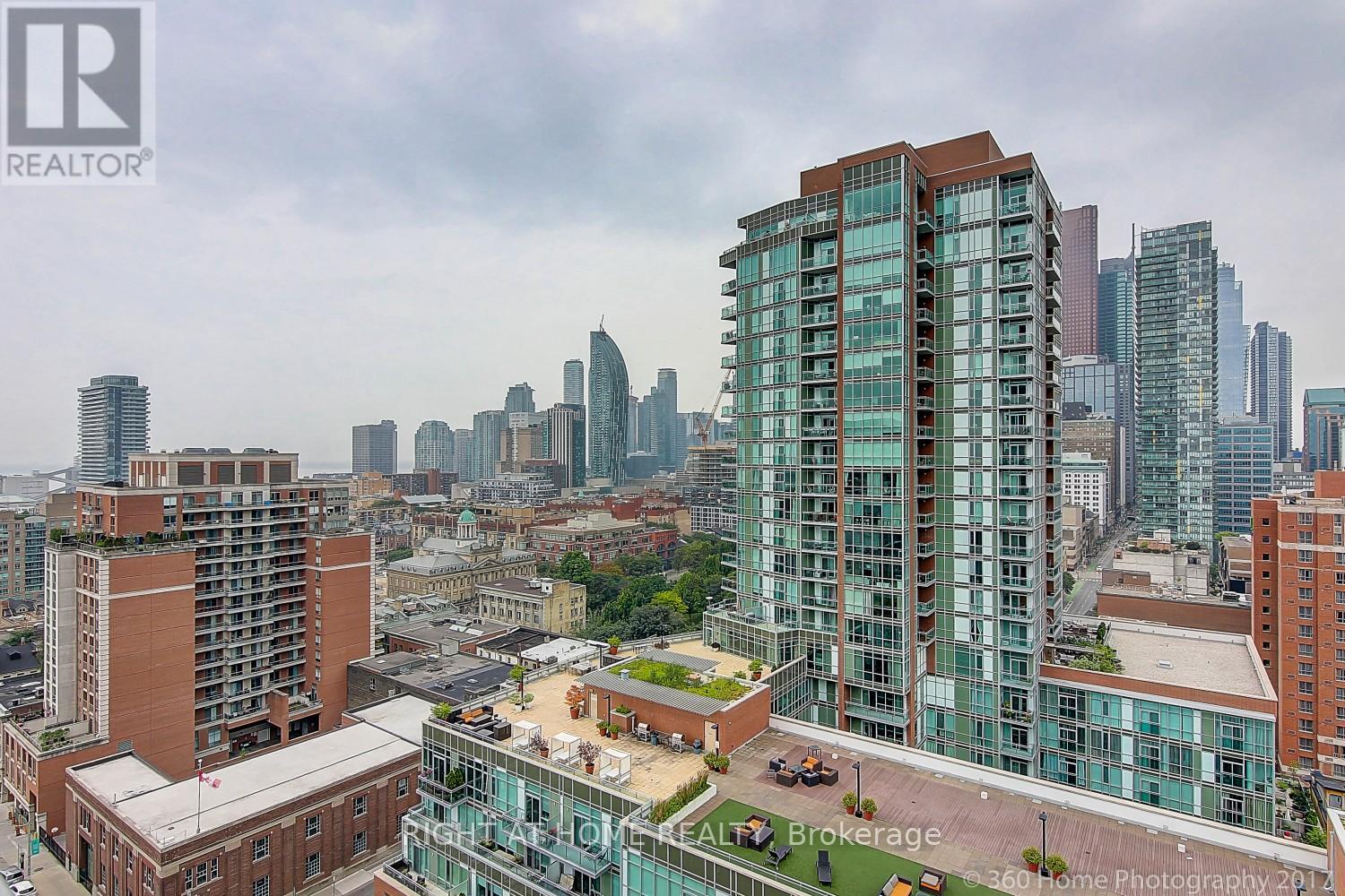 1613 - 105 George Street, Toronto, Ontario  M5A 2N4 - Photo 28 - C12854892