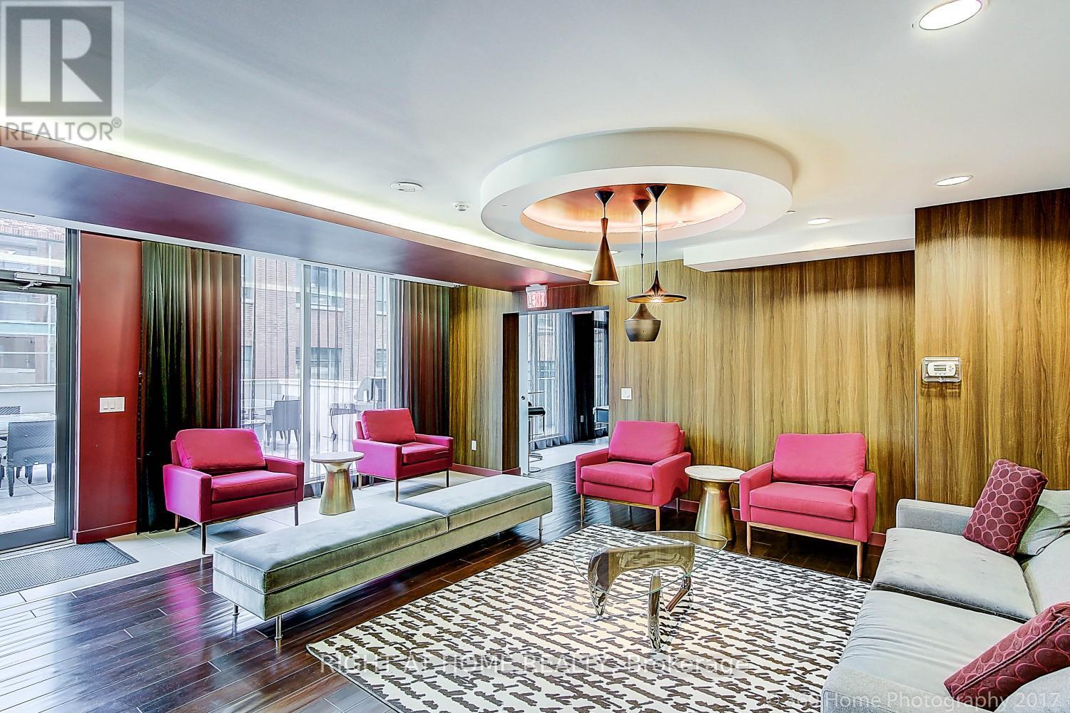 1613 - 105 George Street, Toronto, Ontario  M5A 2N4 - Photo 37 - C12854892