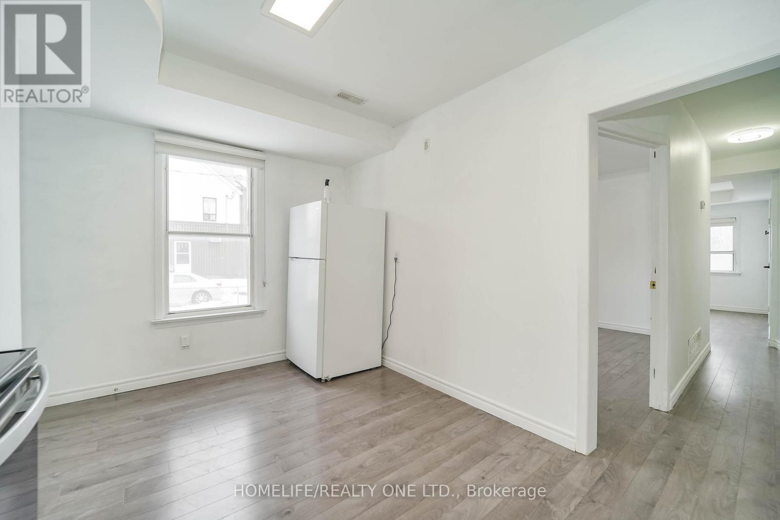 104 Benson Avenue, Toronto, Ontario  M6G 2J1 - Photo 16 - C12854906