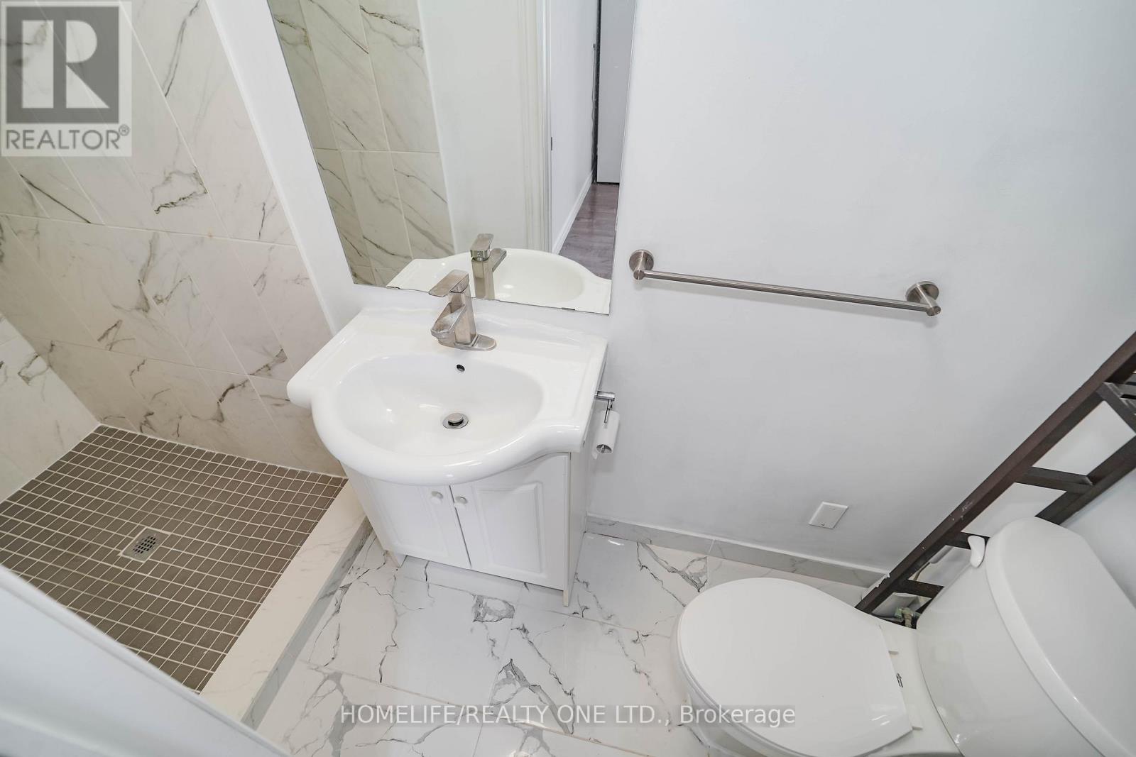 104 Benson Avenue, Toronto, Ontario  M6G 2J1 - Photo 20 - C12854906