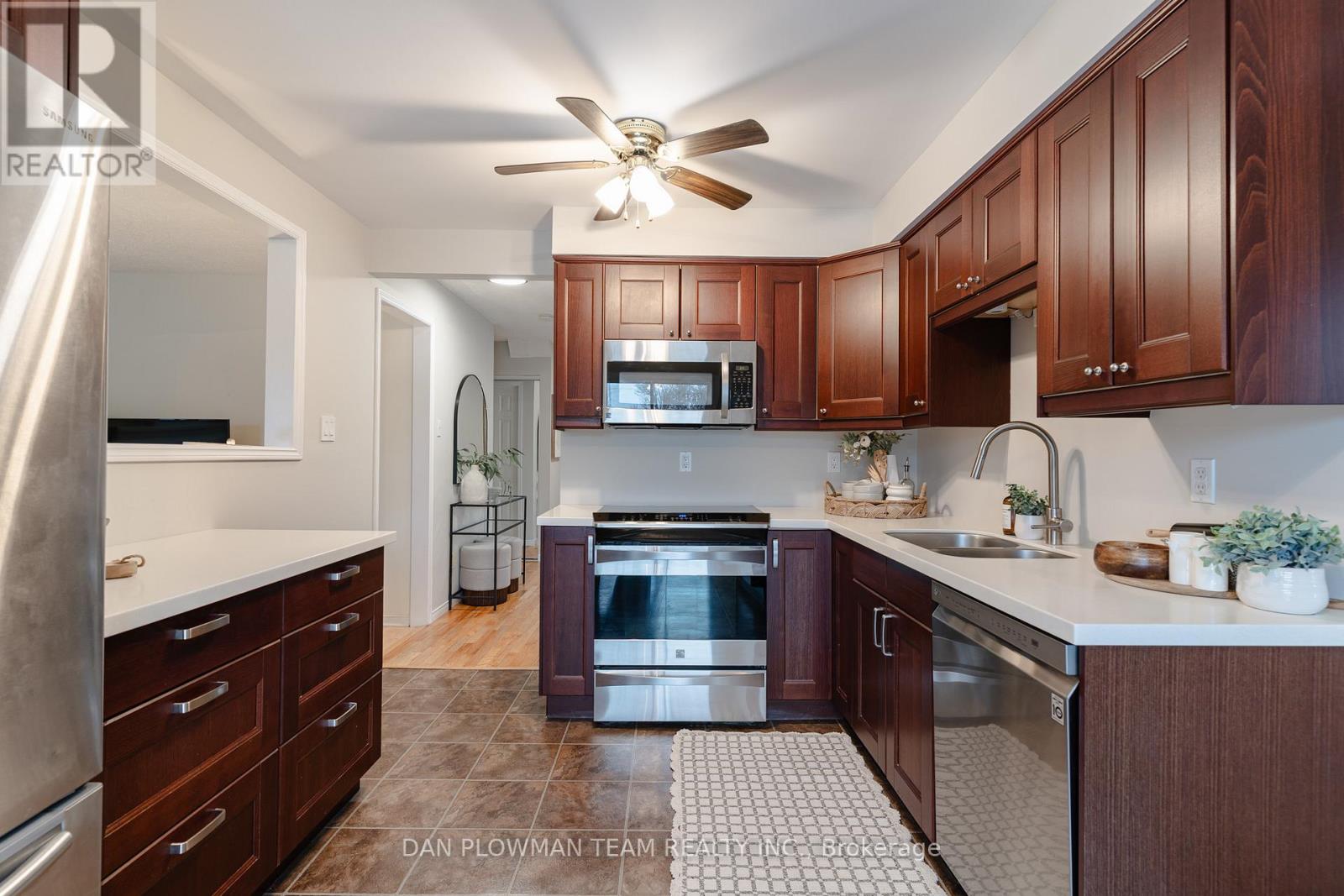 908 White Ash Drive, Whitby, Ontario  L1N 7S8 - Photo 14 - E12854822