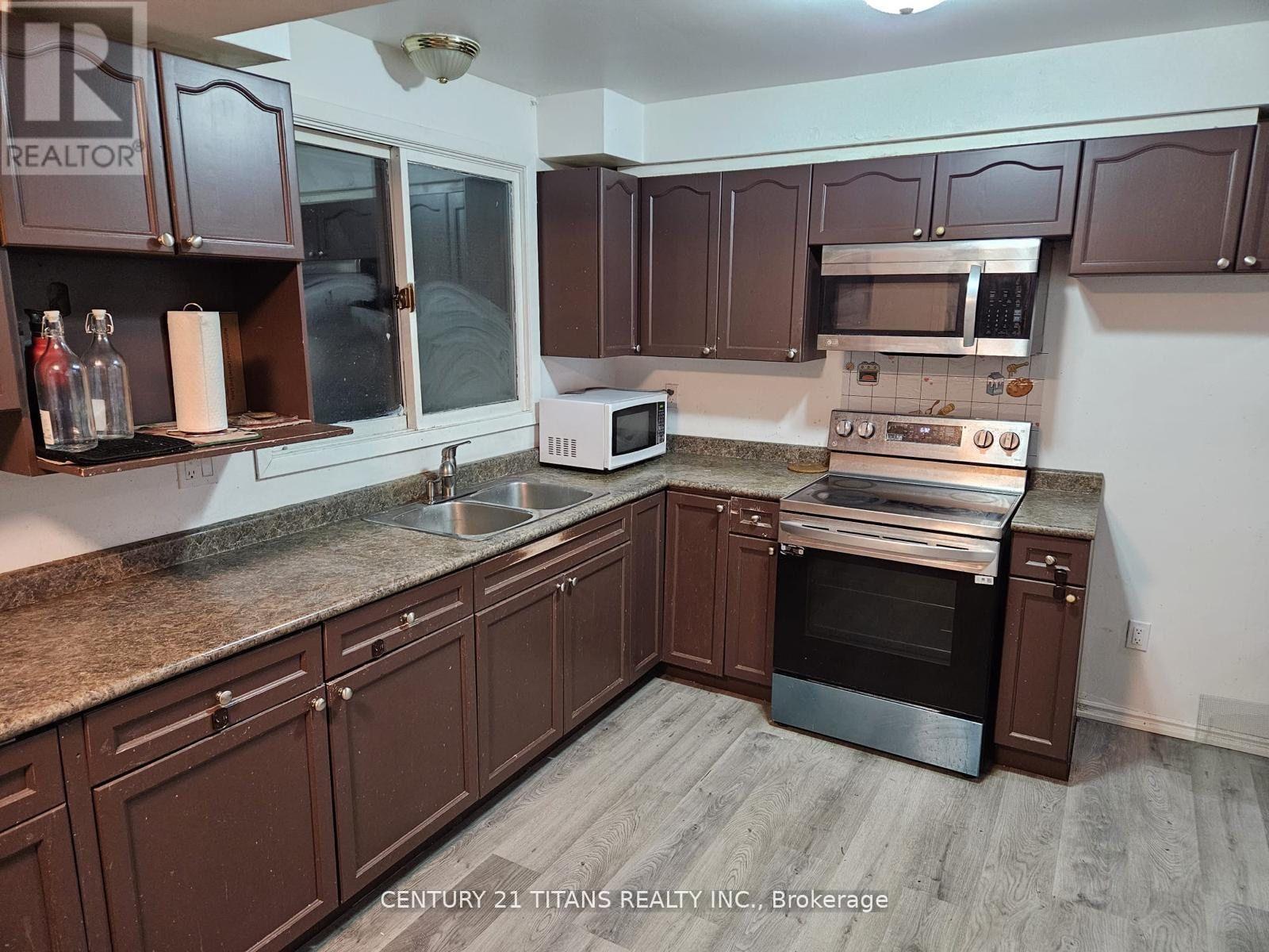 Main Floor - 499 Wilson Road N, Oshawa, Ontario  L1G 6E8 - Photo 2 - E12854858