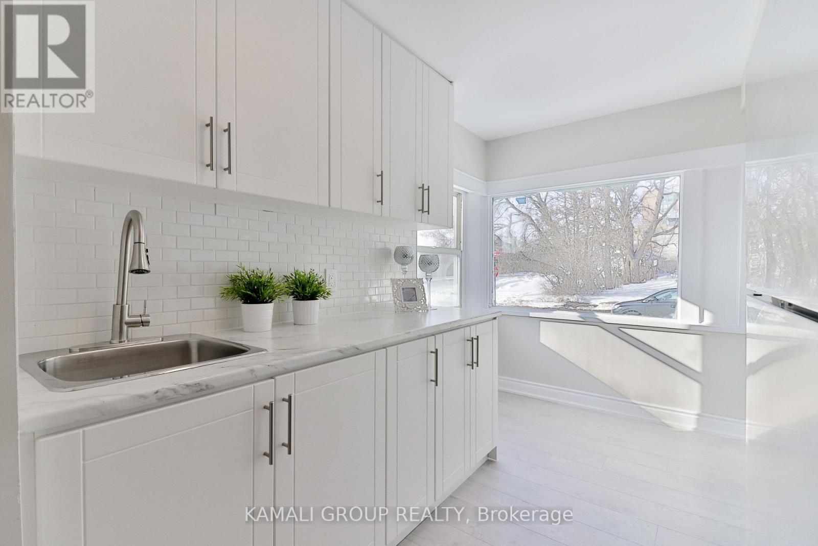 #2 - 93 Mcmillan Drive, Oshawa, Ontario  L1G 3Z7 - Photo 4 - E12854882