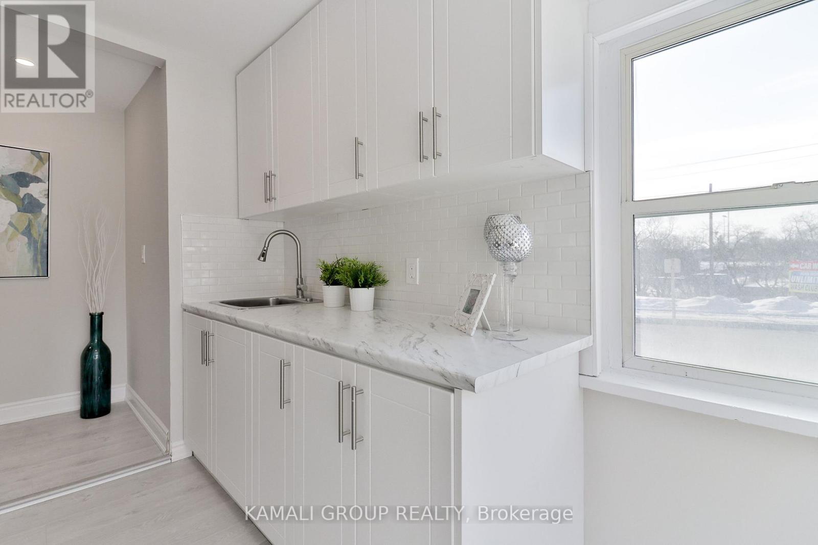 #2 - 93 Mcmillan Drive, Oshawa, Ontario  L1G 3Z7 - Photo 5 - E12854882