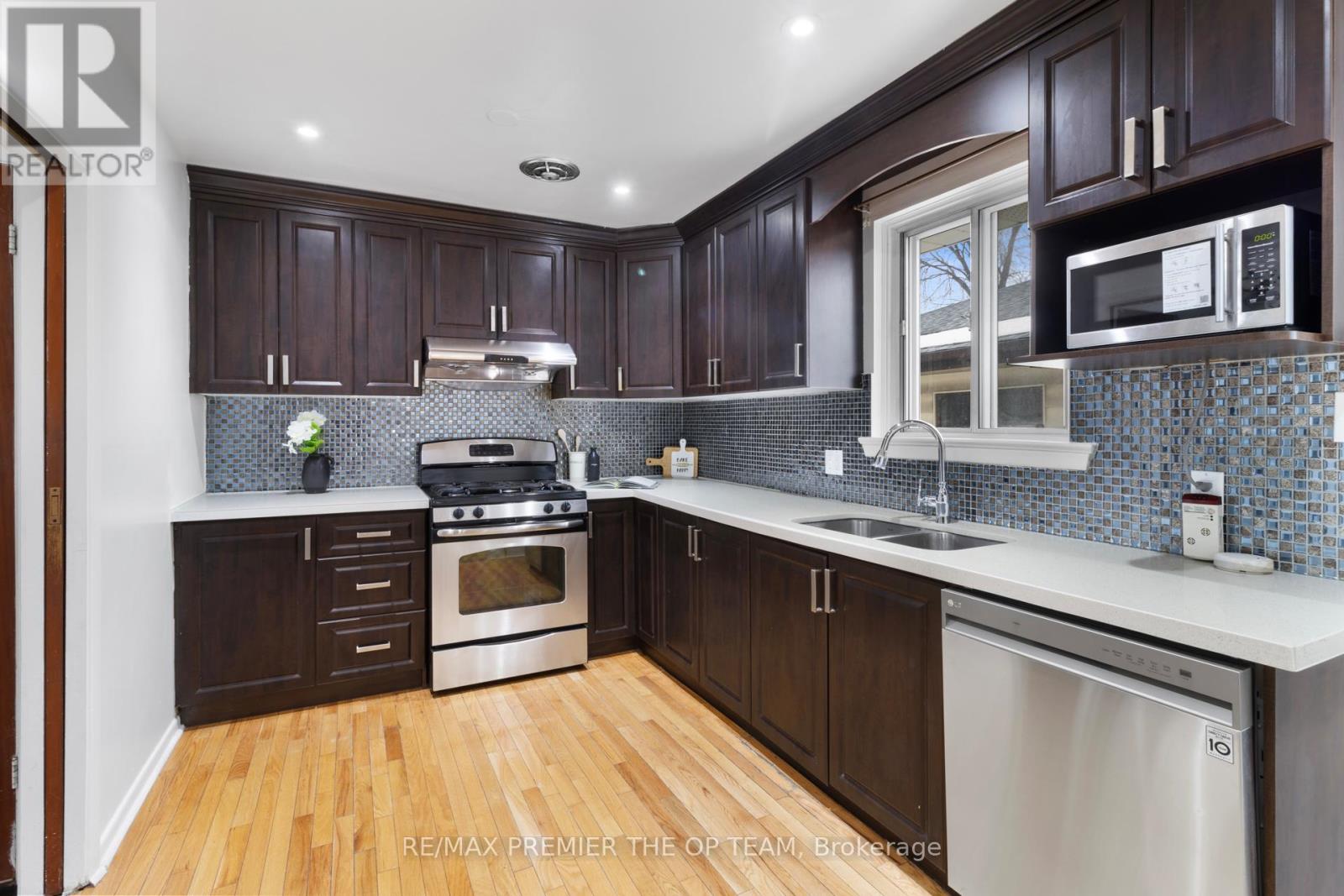 16 Brantwood Drive, Toronto, Ontario  M1H 2G6 - Photo 24 - E12854930