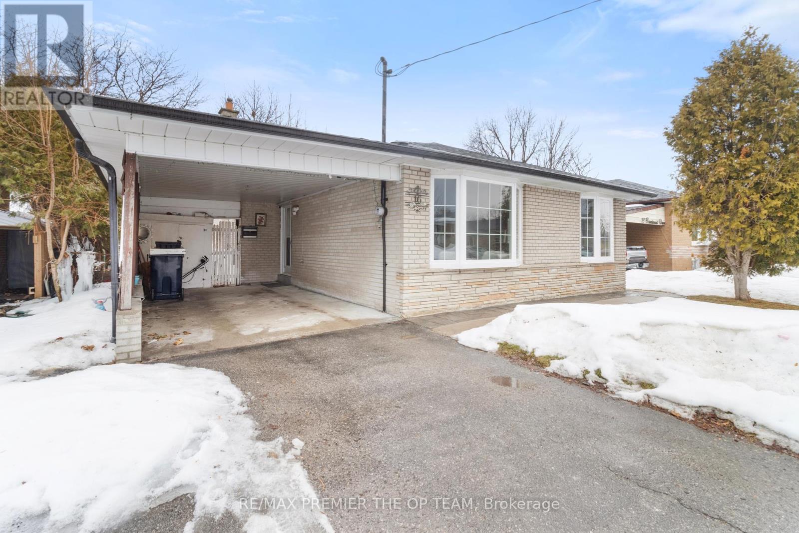 16 Brantwood Drive, Toronto, Ontario  M1H 2G6 - Photo 3 - E12854930