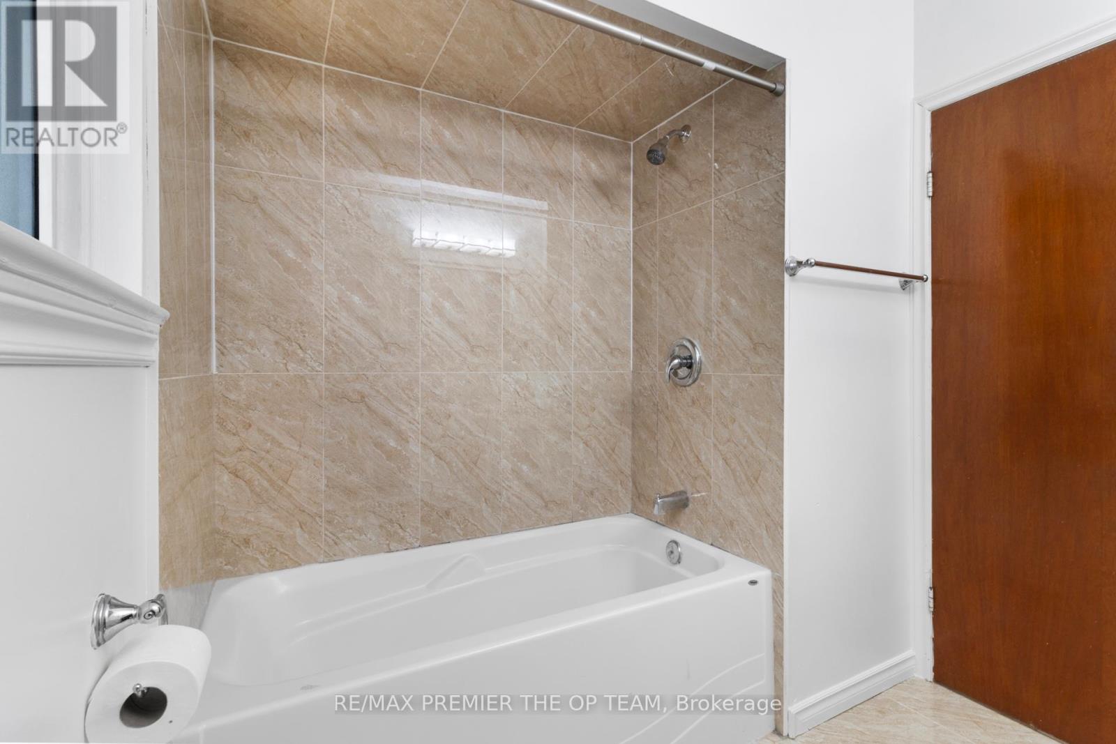 16 Brantwood Drive, Toronto, Ontario  M1H 2G6 - Photo 32 - E12854930